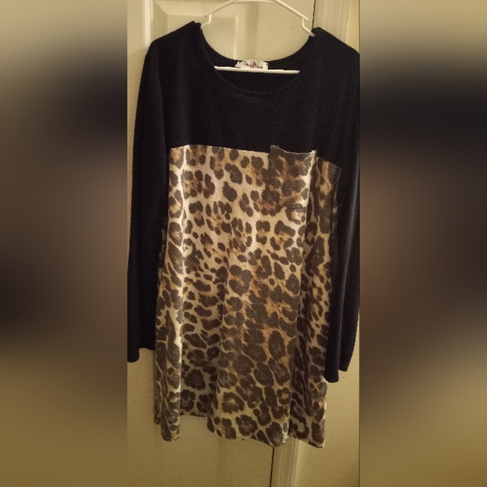 Leopard print sweater tunic